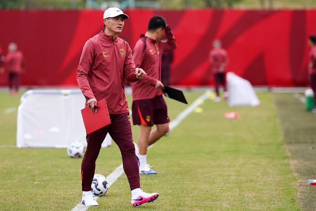 1xBET网站-国足迪拜拉练为3月热身赛蓄力，部分U23球员将补充入队